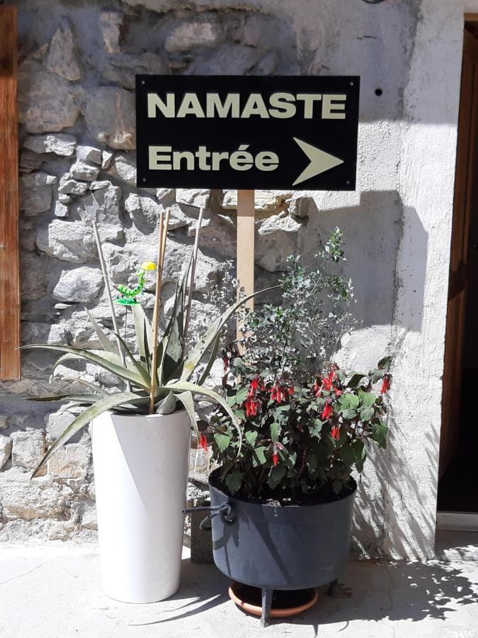 "Namaste" Chambre Zen Au Calme Saint-Jean-d'Aulps Exterior photo